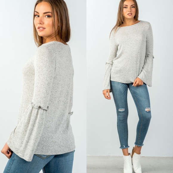 💜Soft Gray Tunic Top w Ruffled Bell Sleeves - Picture 2 of 4